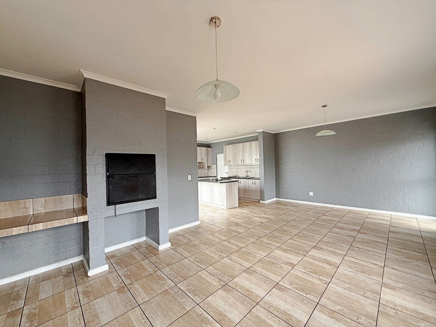 To Let 3 Bedroom Property for Rent in Blue Lagoon Western Cape